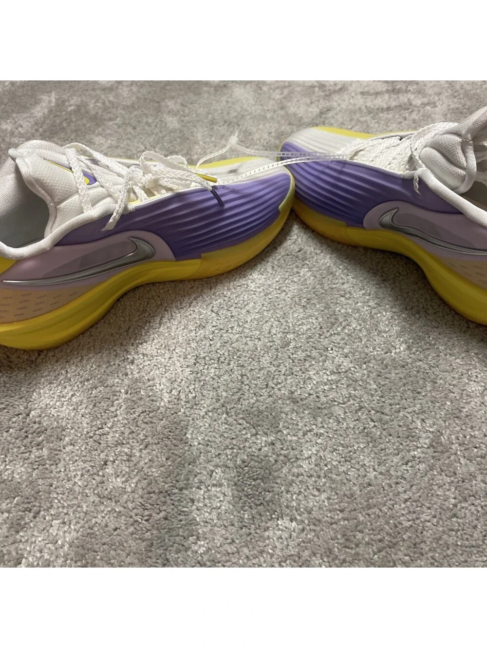 nike sneakers men size 7.5